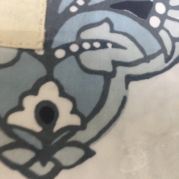 Tharu Organic Duvet - Queen 300$ US - Picture 9 of 10